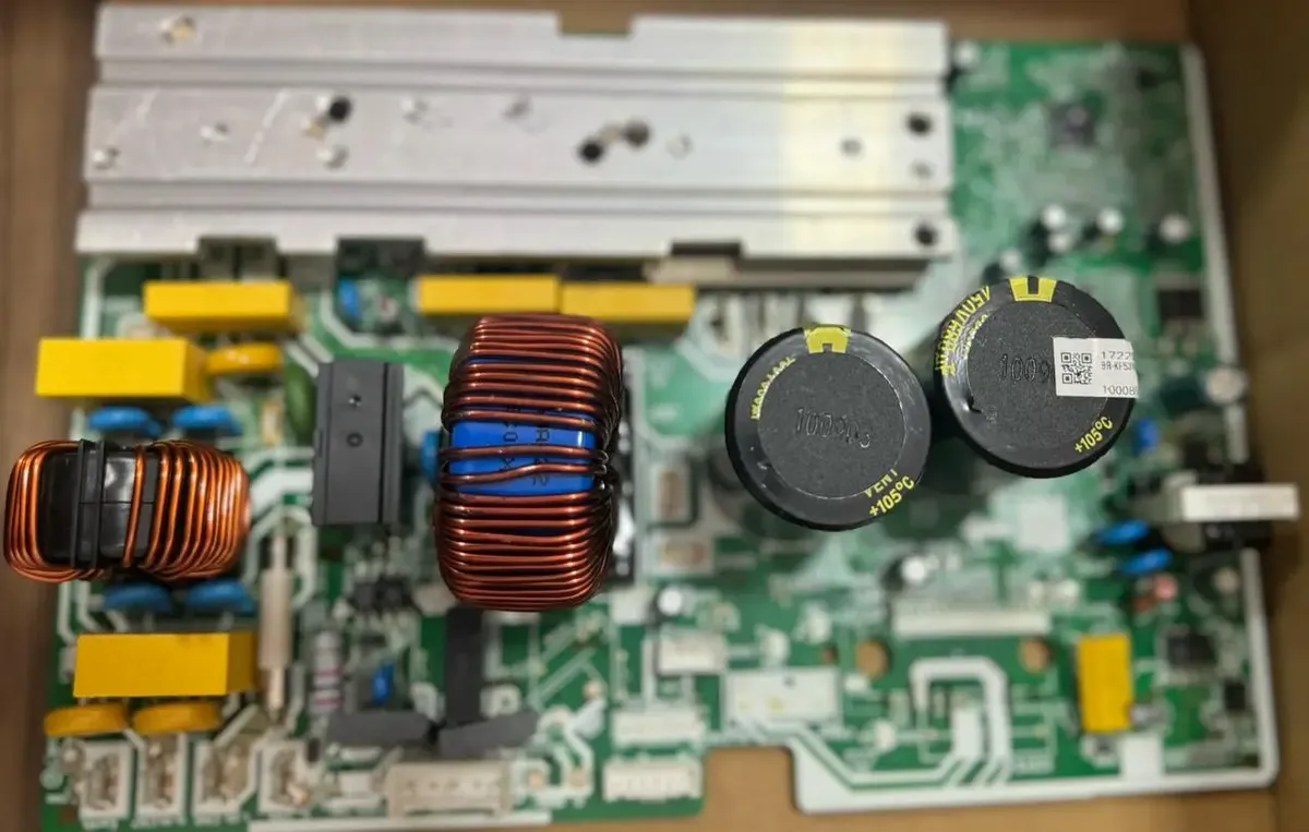 PLACA ELETRONICA CONTROLES COND -